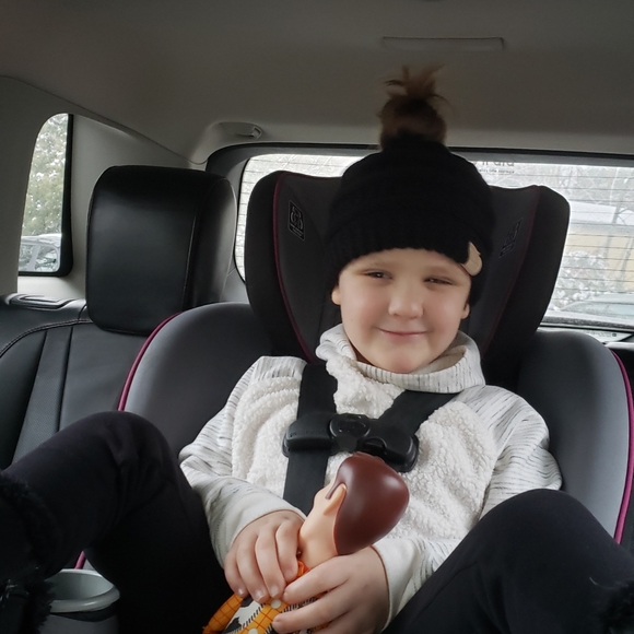 Meet your Posher, Sara - Picture 2 of 4